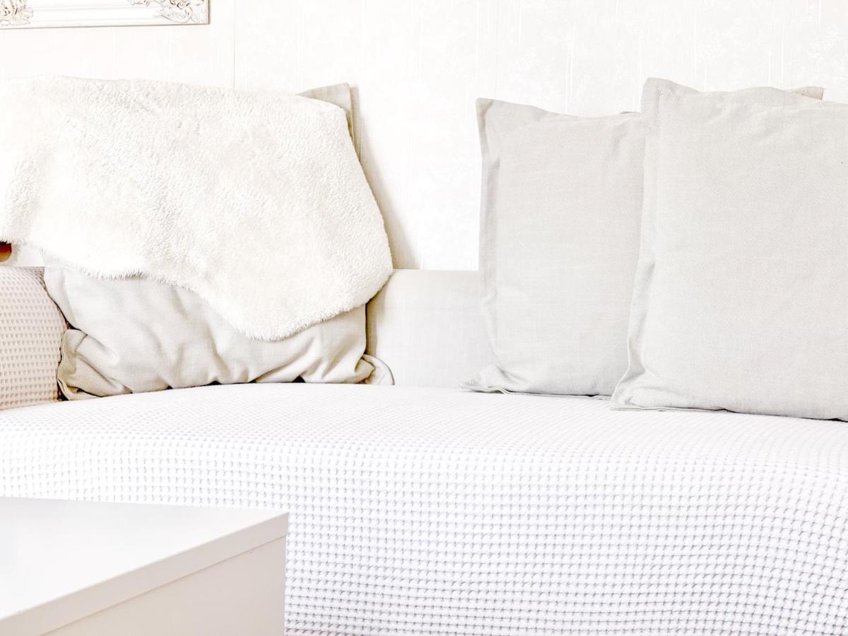 Ilona Apartments -"Home Away From Home" コトカ エクステリア 写真